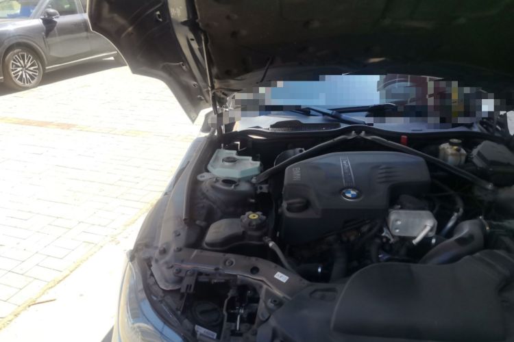 Used BMW Z4 2012 sDrive28i Leading Model Engine Bay Right