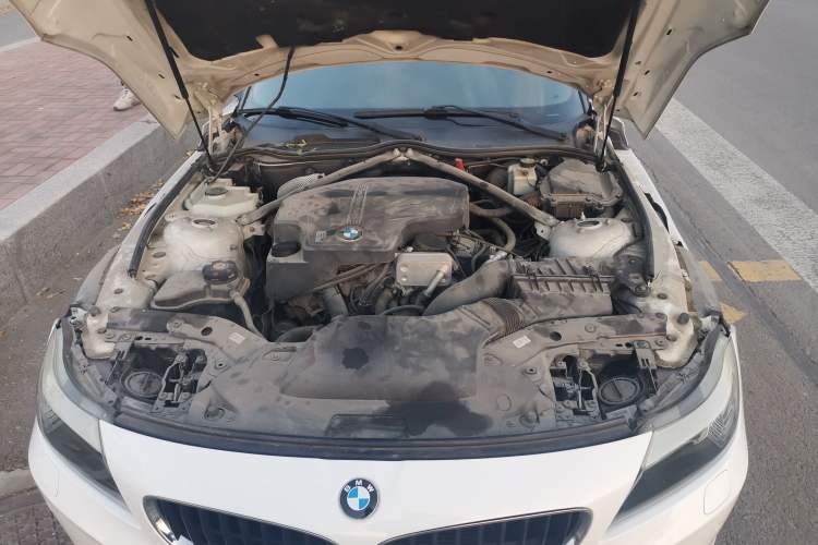 Used BMW Z4 2012 sDrive20i Luxury Model Engine Bay
