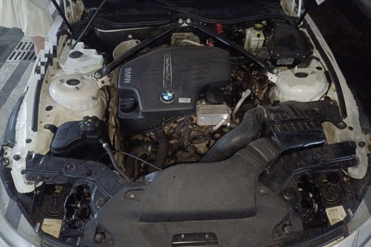 Used BMW Z4 2012 sDrive20i Luxury Model Engine Bay