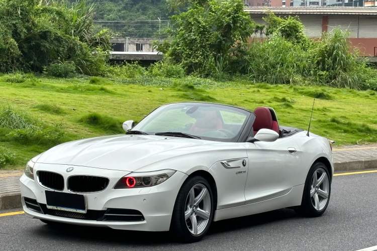Used BMW Z4 2012 sDrive20i Luxury Model Exterior 2