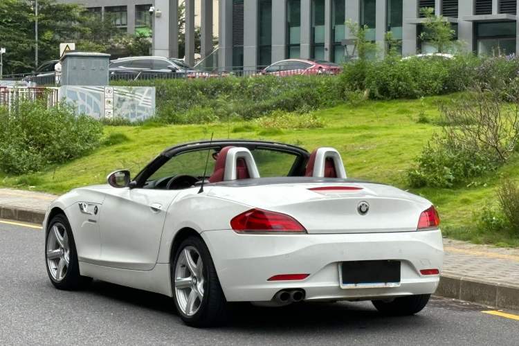 Used BMW Z4 2012 sDrive20i Luxury Model Exterior 5