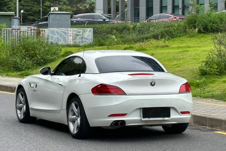 Used BMW Z4 2012 sDrive20i Luxury Model Exterior 6