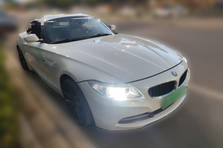 Used BMW Z4 2012 sDrive20i 10th Anniversary Edition Front Right 45 Deg