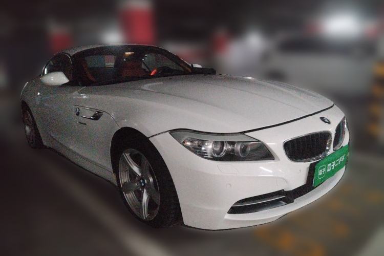 Used BMW Z4 2012 sDrive20i Luxury Model Front Right 45 Deg