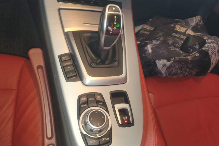 Used BMW Z4 2012 sDrive20i Luxury Model Gear Lever