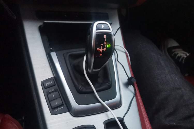 Used BMW Z4 2012 sDrive20i Luxury Model Gear Lever