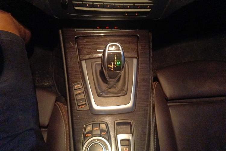 Used BMW Z4 2012 sDrive20i Luxury Model Gear Lever