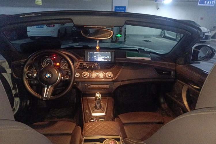 Used BMW Z4 2012 sDrive20i Luxury Model Headliner