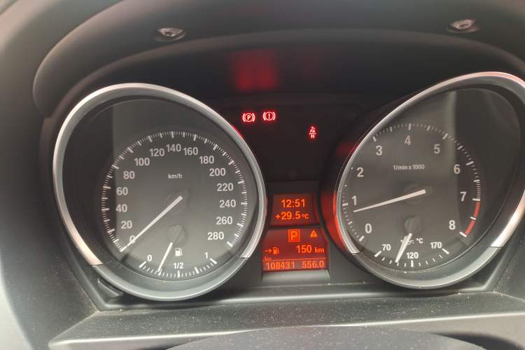 Used BMW Z4 2012 sDrive20i Luxury Model Instrument Cluster