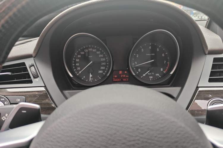 Used BMW Z4 2012 sDrive20i Luxury Model Instrument Cluster