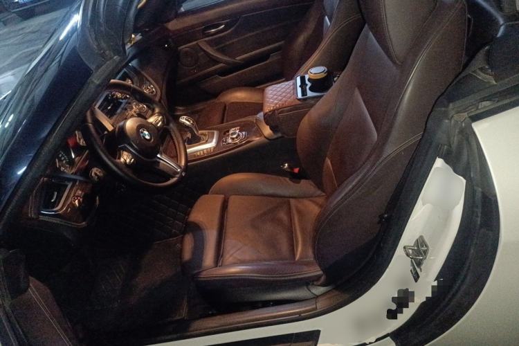 Used BMW Z4 2012 sDrive20i Luxury Model Left Front Seat