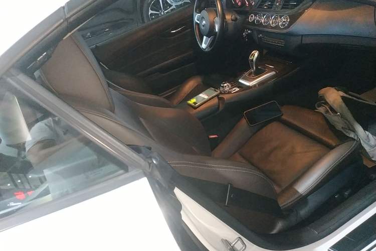 Used BMW Z4 2012 sDrive20i Luxury Model Right Front Seat