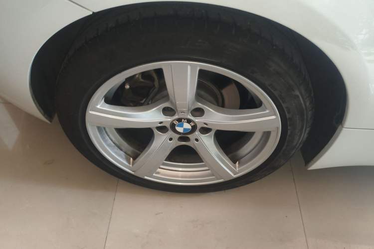 Used BMW Z4 2012 sDrive20i Luxury Model Right Rear Wheel Hub