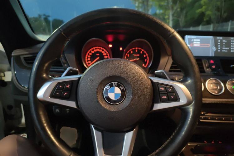 Used BMW Z4 2012 sDrive20i 10th Anniversary Edition Steering Wheel
