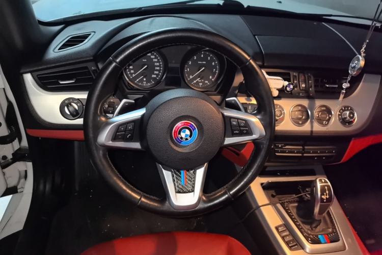 Used BMW Z4 2012 sDrive20i Luxury Model Steering Wheel