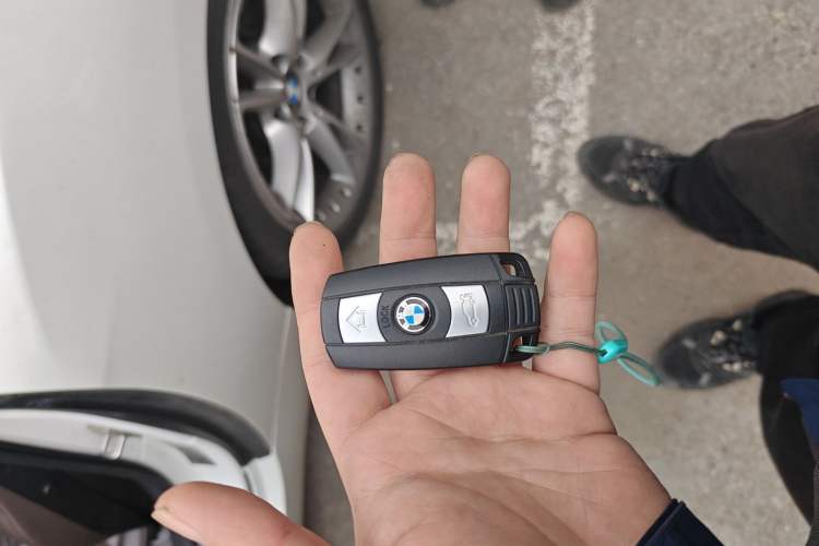 Used BMW Z4 2012 sDrive20i Luxury Model Vehicle Key