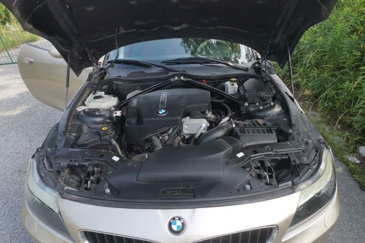Used BMW Z4 2012 sDrive20i Luxury Model Engine Bay