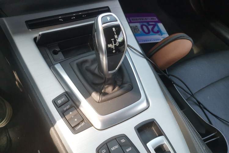Used BMW Z4 2012 sDrive20i Luxury Model Gear Lever