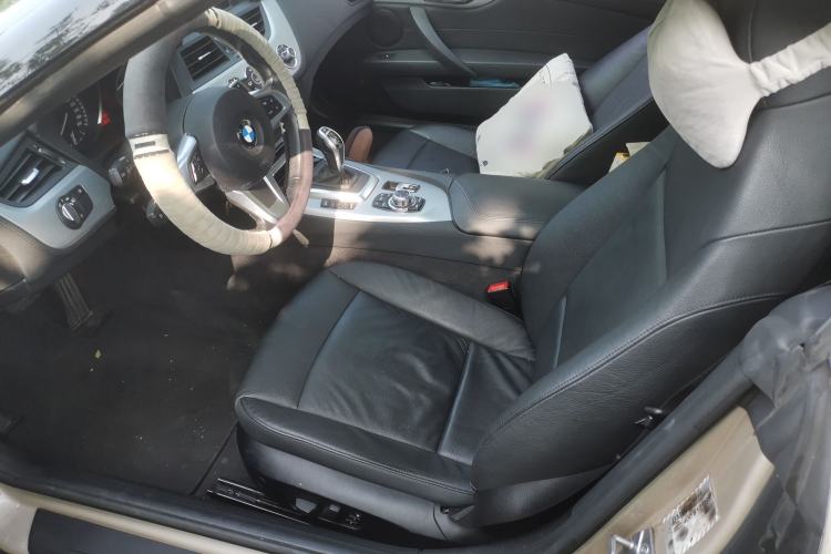 Used BMW Z4 2012 sDrive20i Luxury Model Left Front Seat