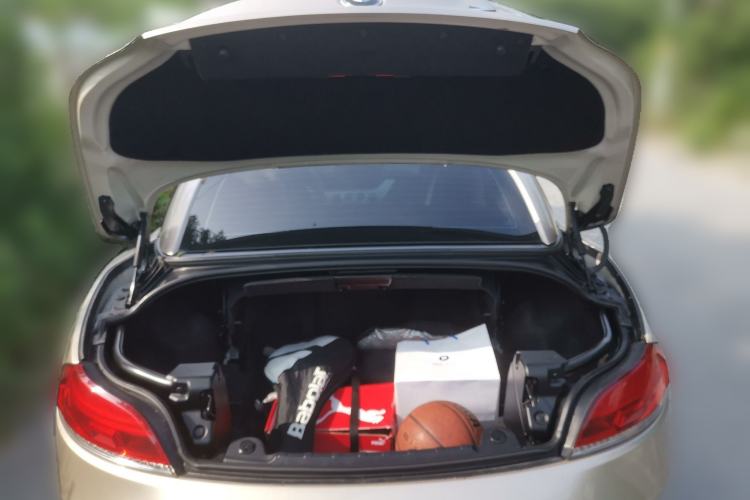 Used BMW Z4 2012 sDrive20i Luxury Model Trunk