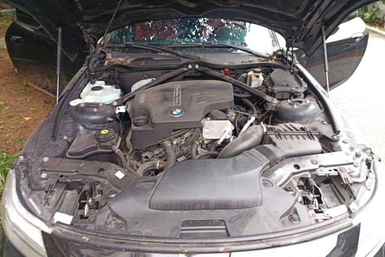 Used BMW Z4 2013 sDrive20i Leading Model Engine Bay