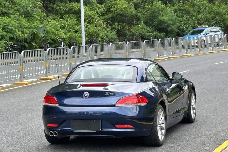 Used BMW Z4 2013 sDrive20i Leading Model Exterior 11