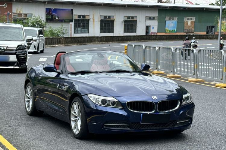 Used BMW Z4 2013 sDrive20i Leading Model Exterior 3