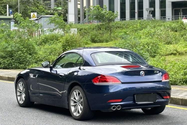 Used BMW Z4 2013 sDrive20i Leading Model Exterior 9