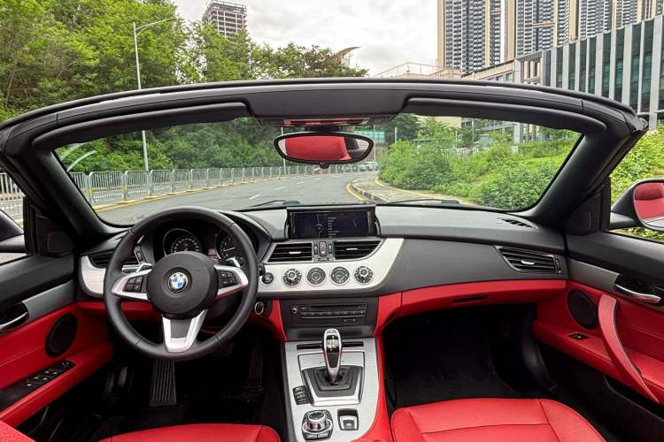 Used BMW Z4 2013 sDrive20i Leading Model Interior 12