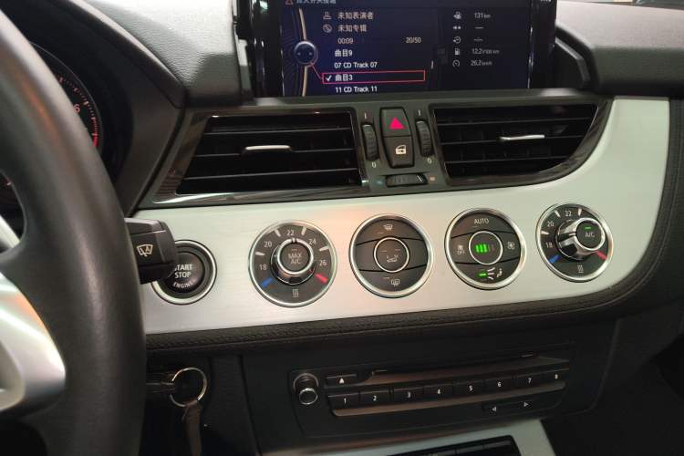 Used BMW Z4 2013 sDrive20i Leading Model Audio And AC Panel