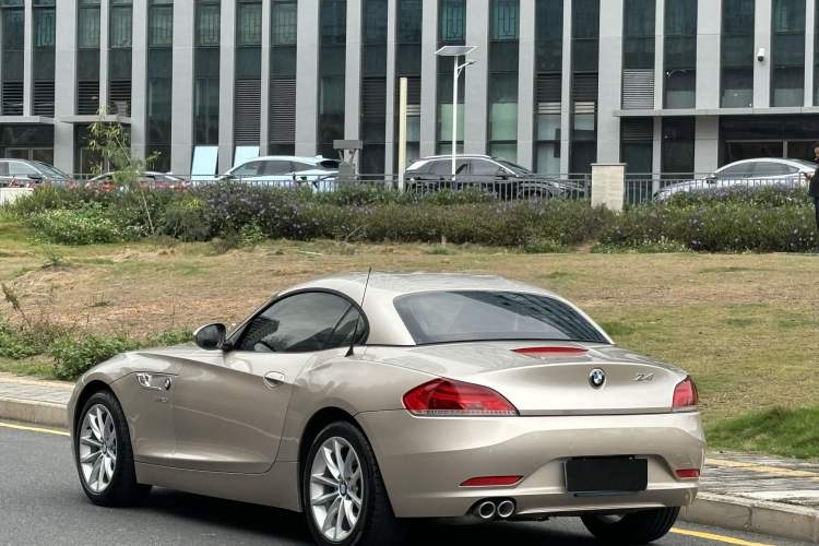 Used BMW Z4 2013 sDrive20i Leading Model Exterior 7