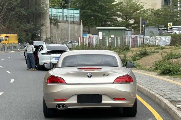 Used BMW Z4 2013 sDrive20i Leading Model Exterior 8