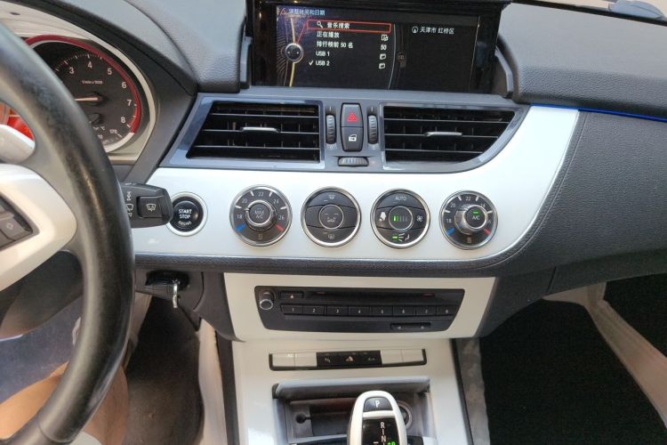 Used BMW Z4 2013 sDrive20i Leading Model Audio And AC Panel