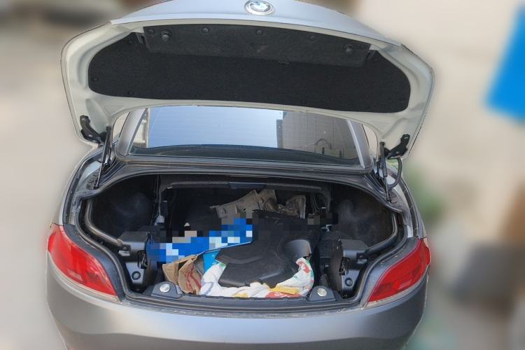 Used BMW Z4 2013 sDrive20i Leading Model Trunk