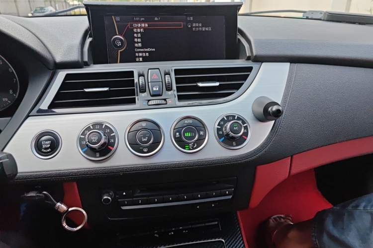 Used BMW Z4 2013 sDrive20i Leading Model Audio And AC Panel