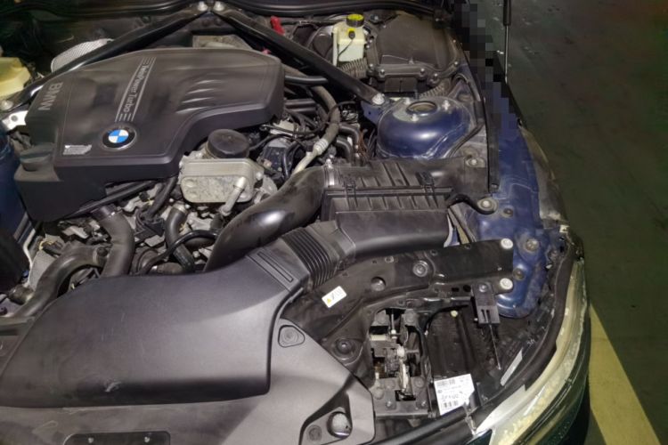 Used BMW Z4 2013 sDrive20i Leading Model Engine Bay Left
