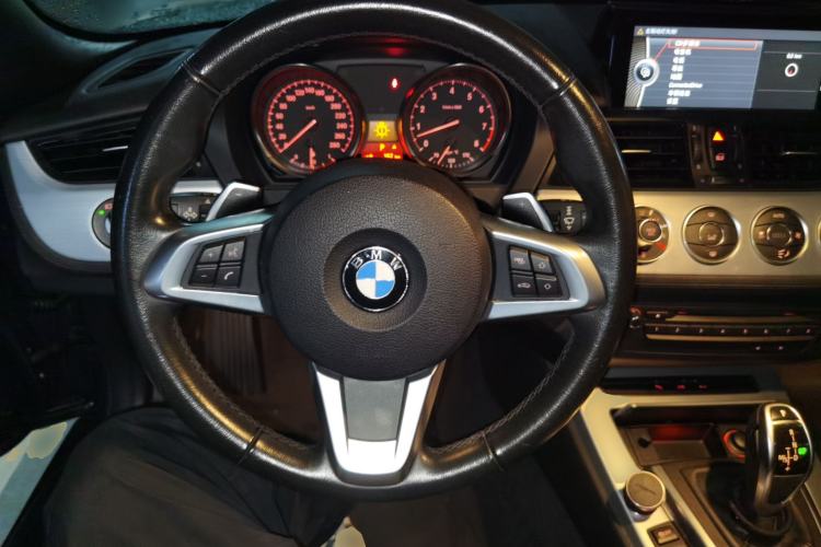 Used BMW Z4 2013 sDrive20i Leading Model Steering Wheel
