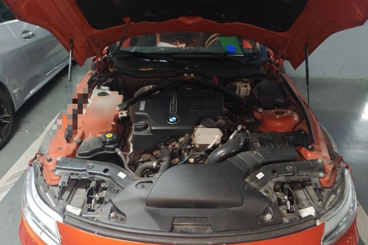 Used BMW Z4 2013 sDrive20i Leading Model Engine Bay