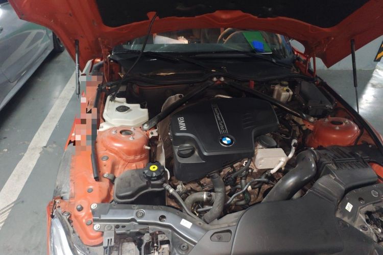 Used BMW Z4 2013 sDrive20i Leading Model Engine Bay Right