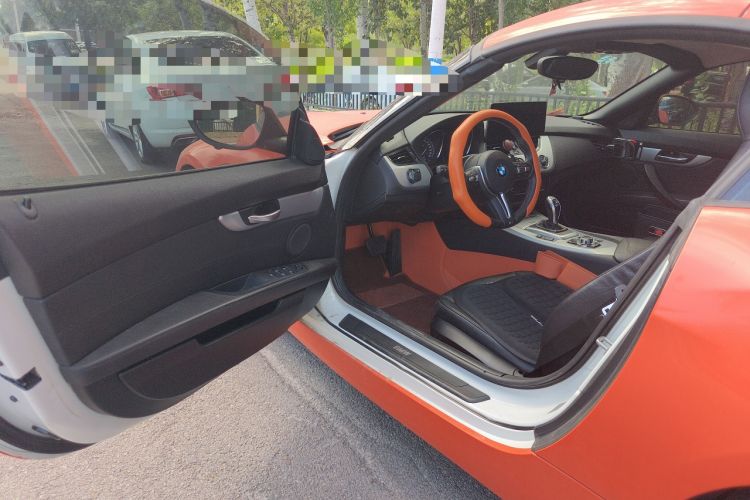 Used BMW Z4 2013 sDrive20i Leading Model Interior 3