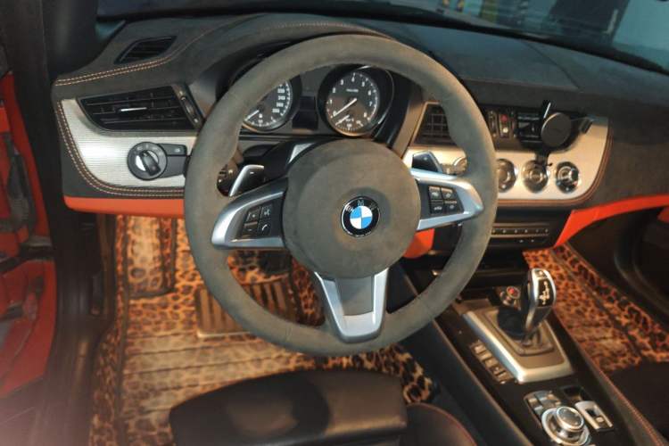 Used BMW Z4 2013 sDrive20i Leading Model Steering Wheel