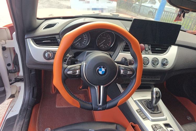 Used BMW Z4 2013 sDrive20i Leading Model Steering Wheel