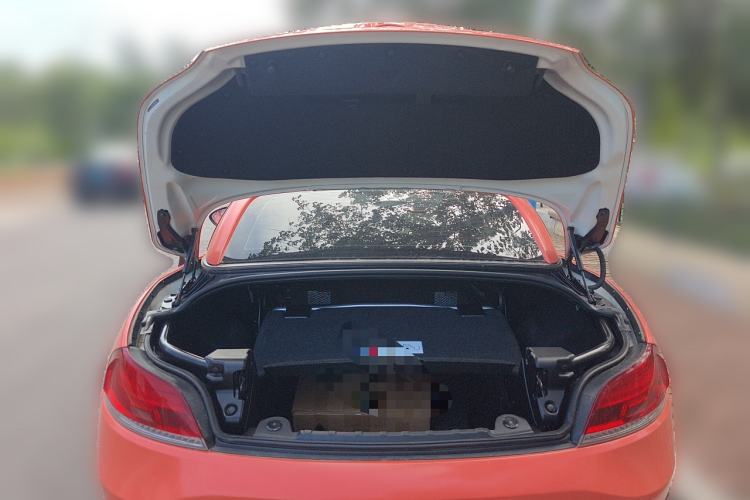 Used BMW Z4 2013 sDrive20i Leading Model Trunk