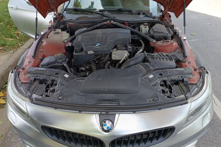 Used BMW Z4 2013 sDrive20i Leading Model Engine Bay
