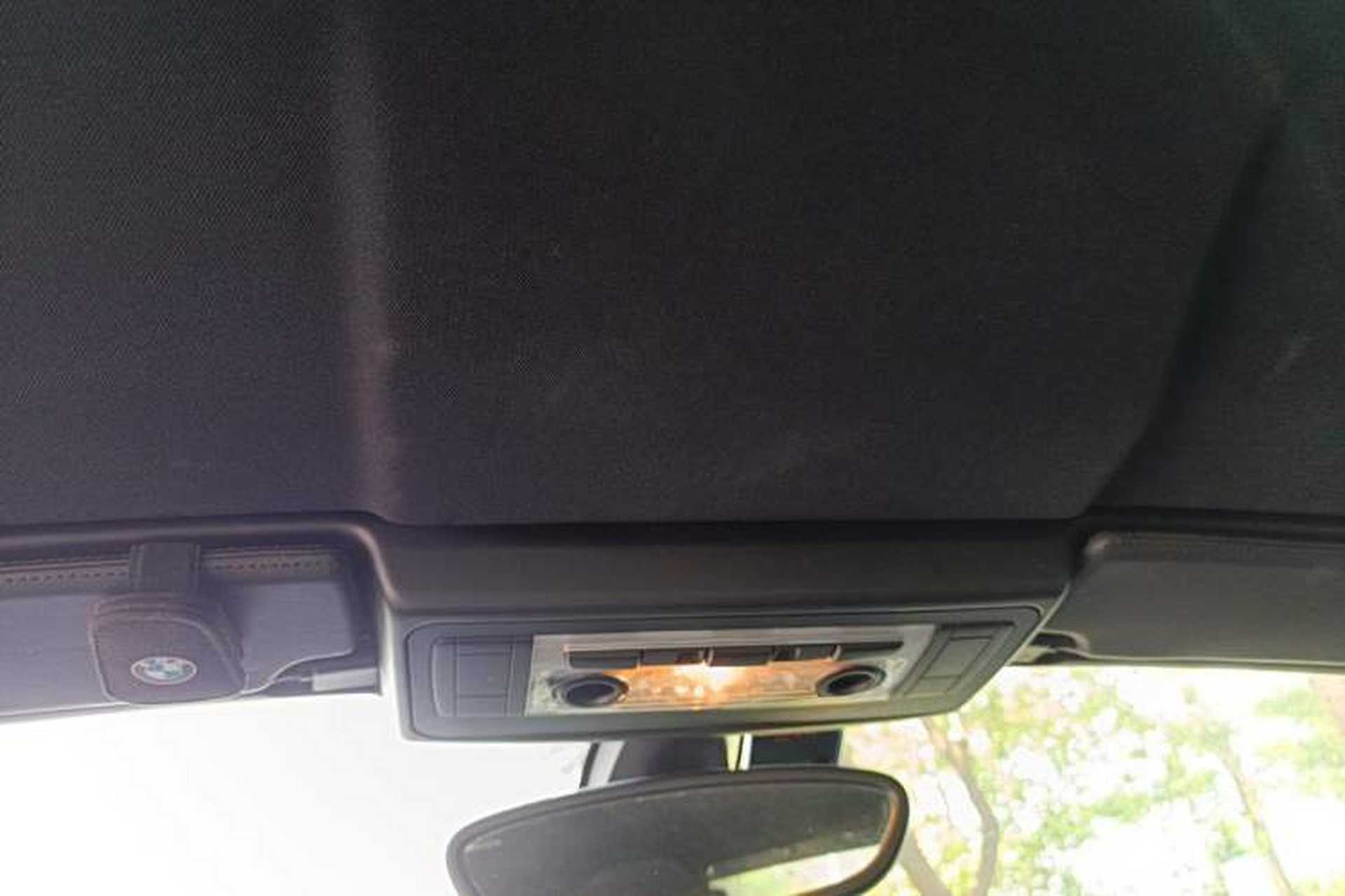 Used BMW Z4 2013 sDrive20i Leading Model Headliner