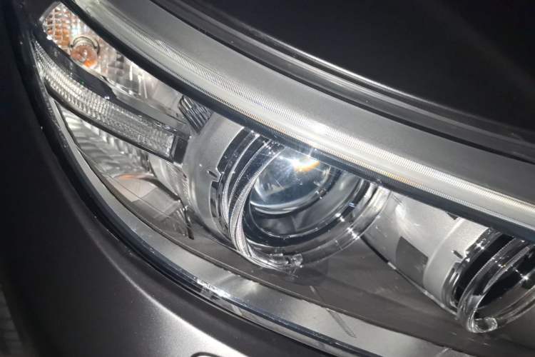 Used BMW Z4 2013 sDrive20i Leading Model Right Front Headlight