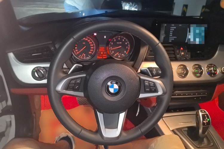 Used BMW Z4 2013 sDrive20i Leading Model Steering Wheel
