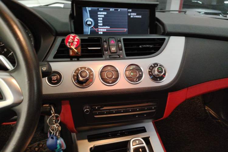 Used BMW Z4 2013 sDrive20i Leading Model Audio And AC Panel
