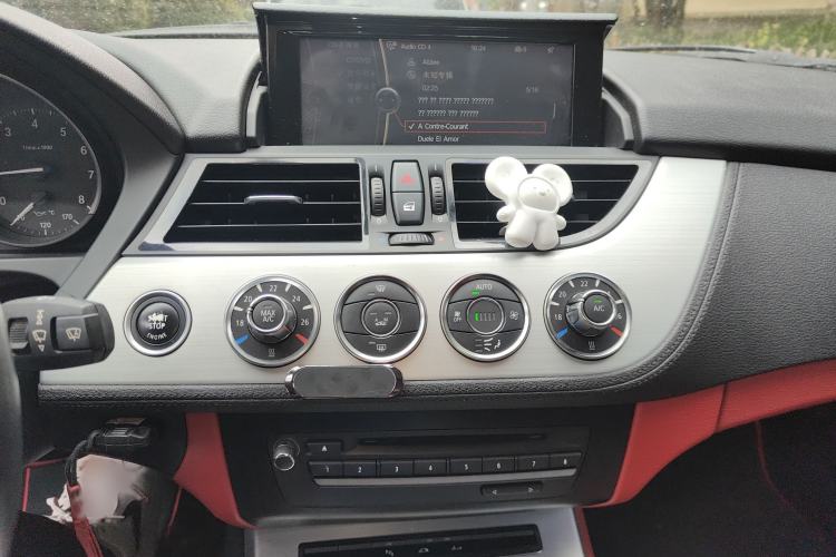 Used BMW Z4 2013 sDrive20i Leading Model Audio And AC Panel
