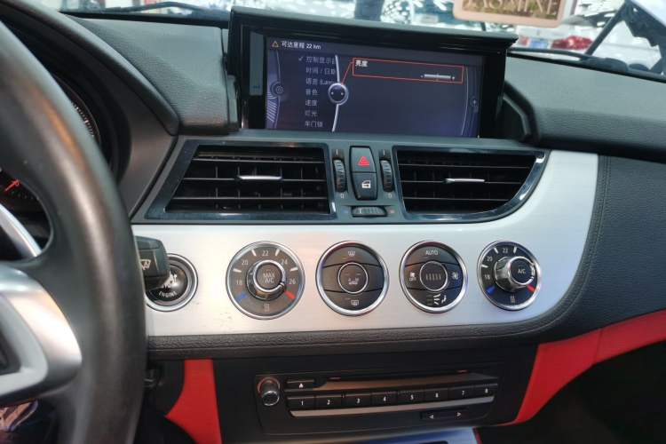 Used BMW Z4 2013 sDrive20i Leading Model Audio And AC Panel